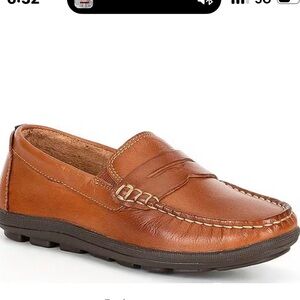 Flag LTD., the Boys' Turbo Leather Penny Driver size 5 youth.